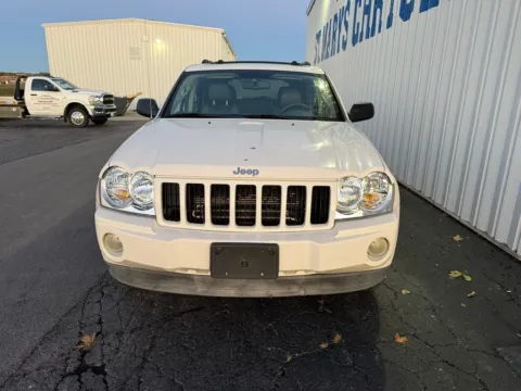 Photos of 2006 Jeep Grand Cherokee Laredo for sale in Saint Marys, OH at St. Marys CDJR
