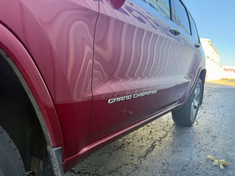 More photos of 2014 Jeep Grand Cherokee Overland at St. Marys CDJR, OH