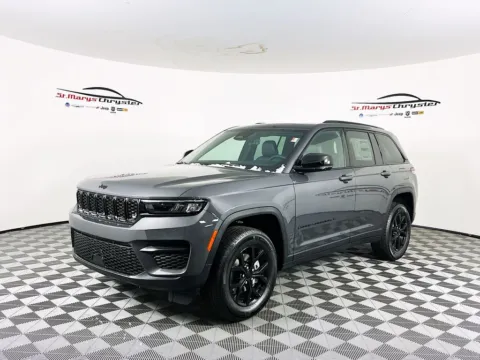 More photos of 2025 Jeep Grand Cherokee at St. Marys CDJR, OH
