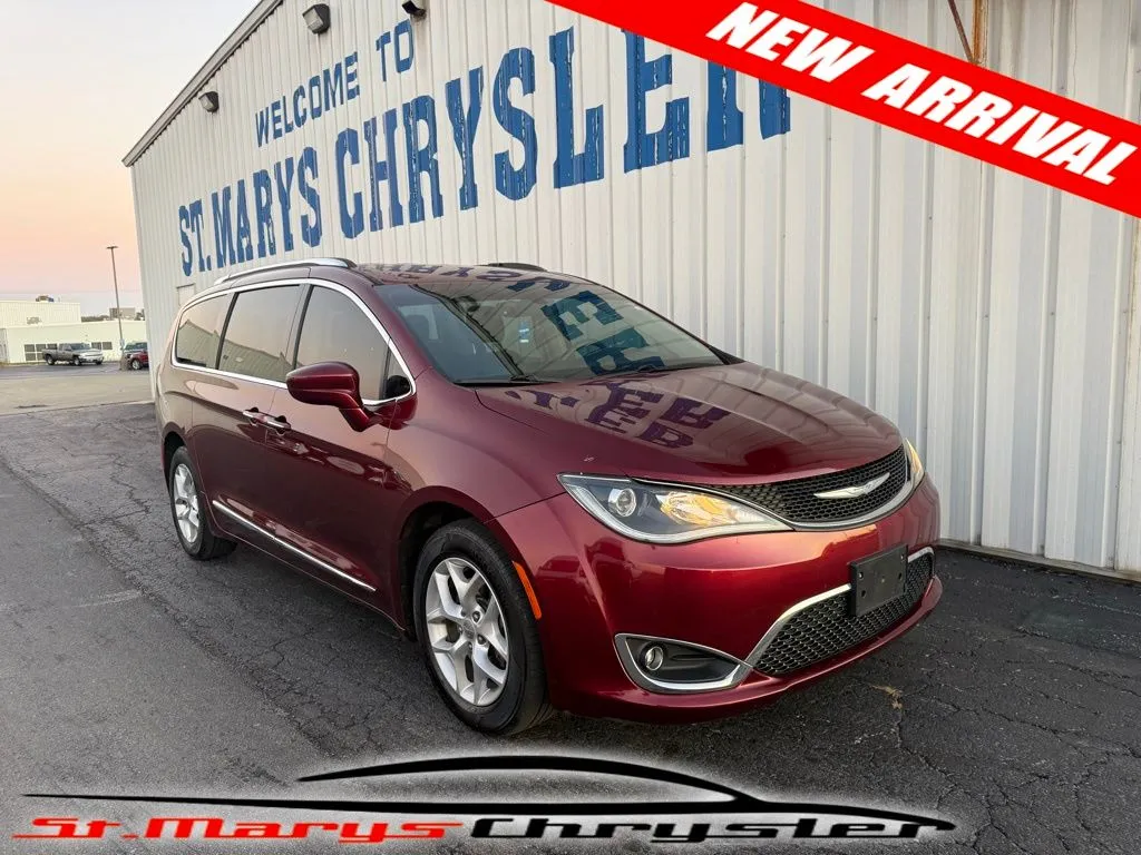 Red 2017 Chrysler Pacifica Touring L Plus for sale in Saint Marys, OH
