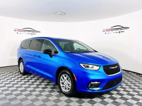 Blue 2026 Chrysler Pacifica Select for sale in Saint Marys, OH