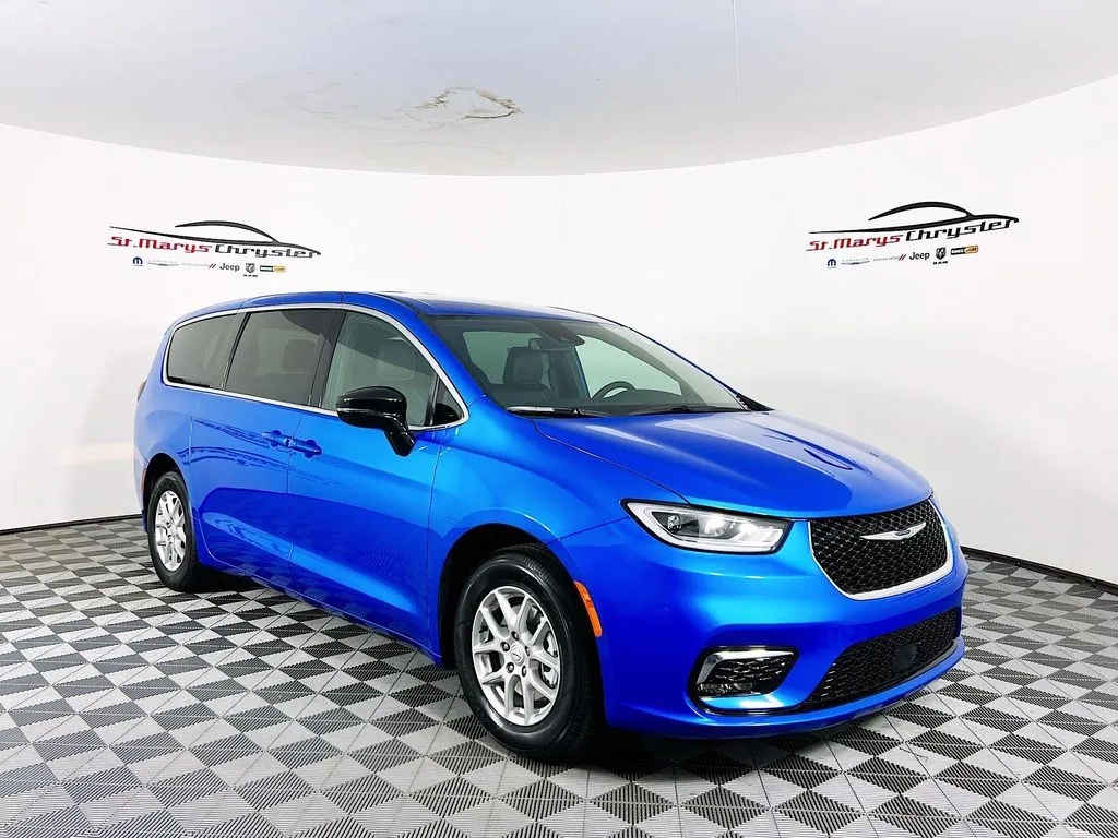 Blue 2026 Chrysler Pacifica Select for sale in Saint Marys, OH