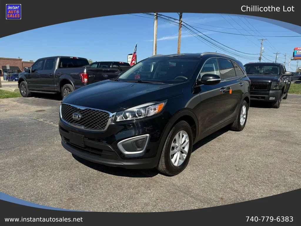 Black 2017 Kia Sorento LX Sport Utility 4D for sale in Chillicothe, OH
