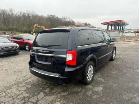 More photos of 2011 Chrysler Town & Country Touring-L Minivan 4D at Instant Auto Sales Chillicothe, OH