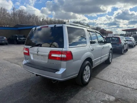 More photos of 2013 Lincoln Navigator Sport Utility 4D at Instant Auto Sales Chillicothe, OH