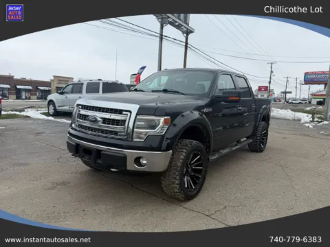 Black 2014 Ford F-150 SuperCrew Cab XLT Pickup 4D 5 1/2 ft for sale in Chillicothe, OH