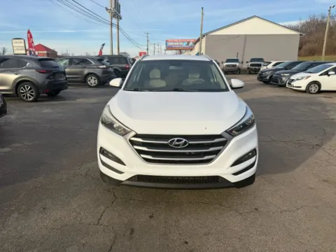 Photos of 2018 Hyundai Tucson SEL Sport Utility 4D for sale in Chillicothe, OH at Instant Auto Sales Chillicothe