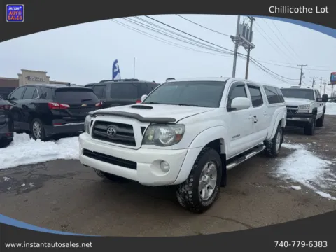 White 2009 Toyota Tacoma Double Cab Pickup 4D 6 ft for sale in Chillicothe, OH