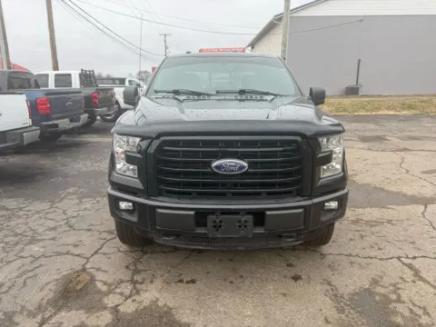 Photos of 2016 Ford F-150 SuperCrew Cab XLT Pickup 4D 5 1/2 ft for sale in Chillicothe, OH at Instant Auto Sales Chillicothe