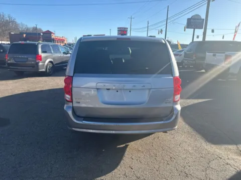 More photos of 2017 Dodge Grand Caravan Passenger SXT Minivan 4D at Instant Auto Sales Chillicothe, OH