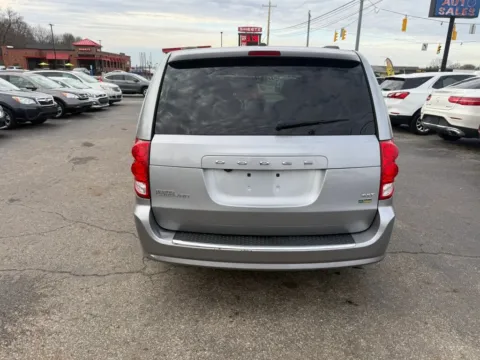 More photos of 2017 Dodge Grand Caravan Passenger SXT Minivan 4D at Instant Auto Sales Chillicothe, OH
