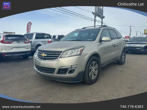 Gray 2016 Chevrolet Traverse LT Sport Utility 4D for sale in Chillicothe, OH