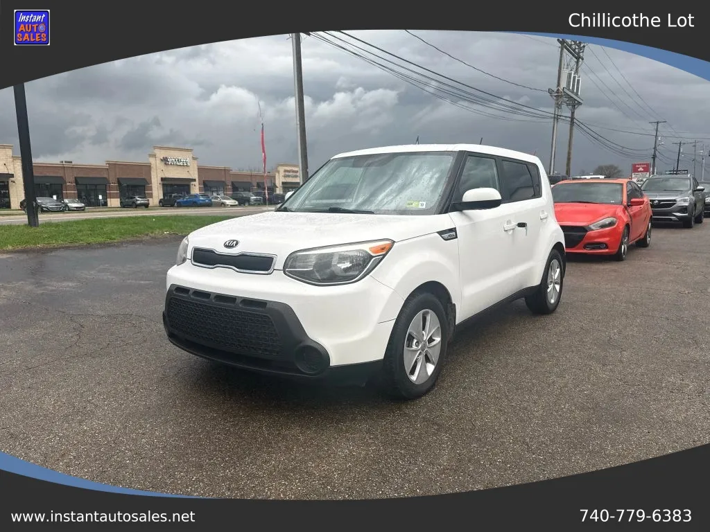 White 2015 Kia Soul Wagon 4D for sale in Chillicothe, OH