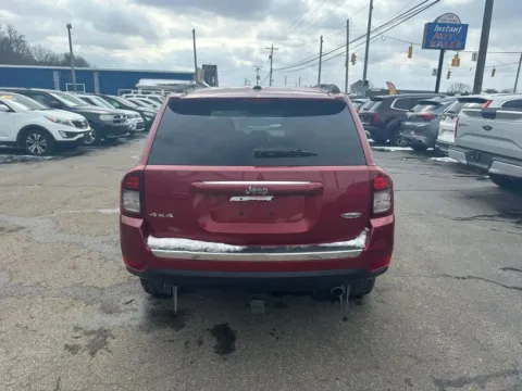 More photos of 2017 Jeep Compass Latitude Sport Utility 4D at Instant Auto Sales Chillicothe, OH