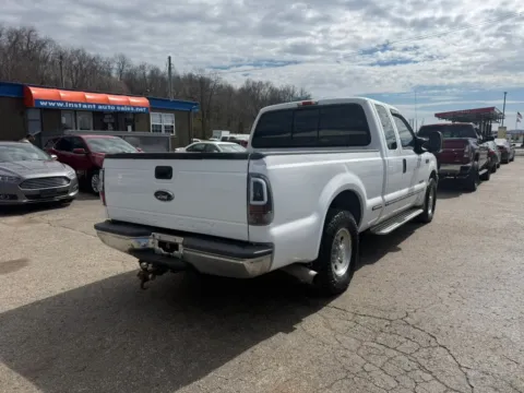 More photos of 1999 Ford F250 Super Duty Super Cab Long Bed at Instant Auto Sales Chillicothe, OH