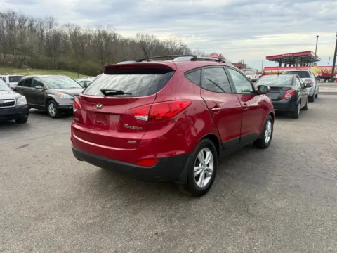 More photos of 2013 Hyundai Tucson GLS Sport Utility 4D at Instant Auto Sales Chillicothe, OH