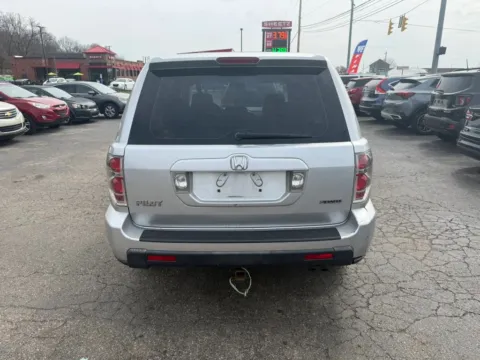 More photos of 2006 Honda Pilot LX Sport Utility 4D at Instant Auto Sales Chillicothe, OH