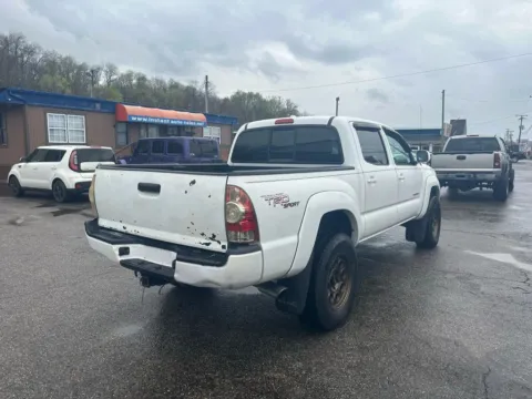 More photos of 2009 Toyota Tacoma Double Cab Pickup 4D 5 ft at Instant Auto Sales Chillicothe, OH