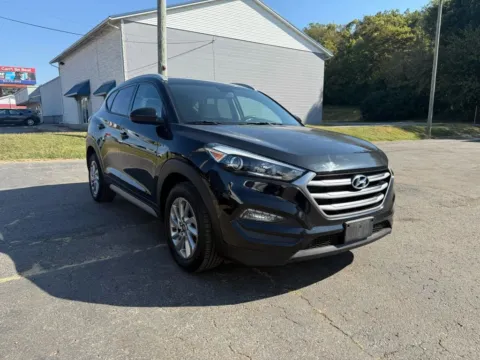 Another view of 2017 Hyundai Tucson SE Sport Utility 4D for sale in Chillicothe, OH at Instant Auto Sales Chillicothe