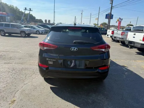 More photos of 2017 Hyundai Tucson SE Sport Utility 4D at Instant Auto Sales Chillicothe, OH