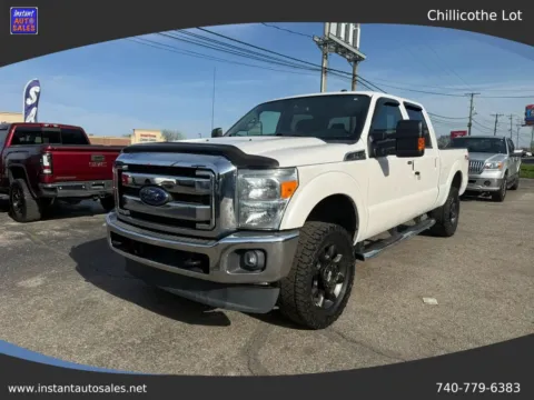 White 2016 Ford F250 Super Duty Crew Cab Lariat Pickup 4D 6 3/4 ft for sale in Chillicothe, OH