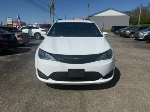 Photos of 2019 Chrysler Pacifica Touring L Minivan 4D for sale in Chillicothe, OH at Instant Auto Sales Chillicothe