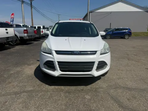 Photos of 2015 Ford Escape SE Sport Utility 4D for sale in Chillicothe, OH at Instant Auto Sales Chillicothe