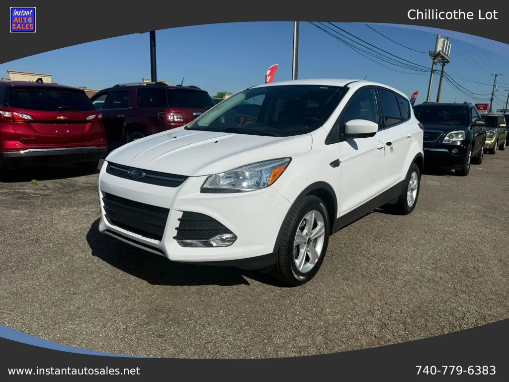 White 2016 Ford Escape SE Sport Utility 4D for sale in Chillicothe, OH