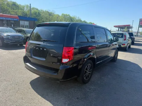 More photos of 2016 Dodge Grand Caravan Passenger SE Plus Minivan 4D at Instant Auto Sales Chillicothe, OH