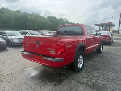 More photos of 2010 Dodge Dakota Crew Cab Big Horn/Lone Star Pickup 4D 5 1/4 ft at Instant Auto Sales Chillicothe, OH