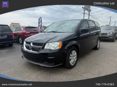Black 2015 Dodge Grand Caravan Passenger SE Minivan 4D for sale in Chillicothe, OH