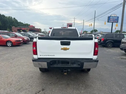 More photos of 2013 Chevrolet Silverado 2500 HD Crew Cab Work Truck Pickup 4D 8 ft at Instant Auto Sales Chillicothe, OH