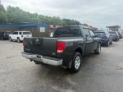 More photos of 2006 Nissan Titan Crew Cab XE Pickup 4D 5 1/2 ft at Instant Auto Sales Chillicothe, OH