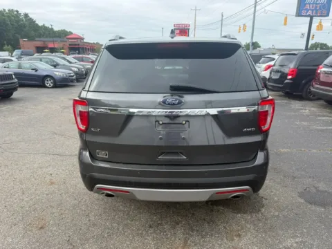 More photos of 2016 Ford Explorer XLT Sport Utility 4D at Instant Auto Sales Chillicothe, OH