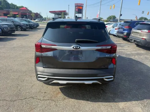 More photos of 2021 Kia Seltos EX Sport Utility 4D at Instant Auto Sales Chillicothe, OH