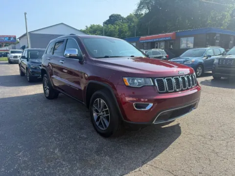 Another view of 2017 Jeep Grand Cherokee Limited Sport Utility 4D for sale in Chillicothe, OH at Instant Auto Sales Chillicothe