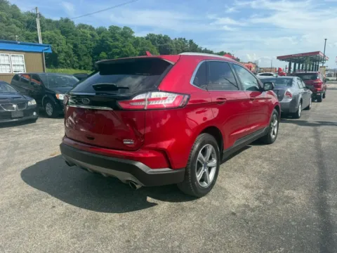 More photos of 2020 Ford Edge SEL Sport Utility 4D at Instant Auto Sales Chillicothe, OH