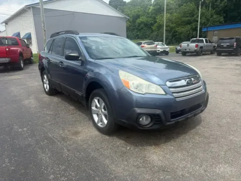 Another view of 2014 Subaru Outback 2.5i Wagon 4D for sale in Chillicothe, OH at Instant Auto Sales Chillicothe