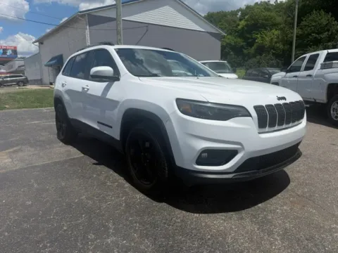 Another view of 2019 Jeep Cherokee Altitude Sport Utility 4D for sale in Chillicothe, OH at Instant Auto Sales Chillicothe