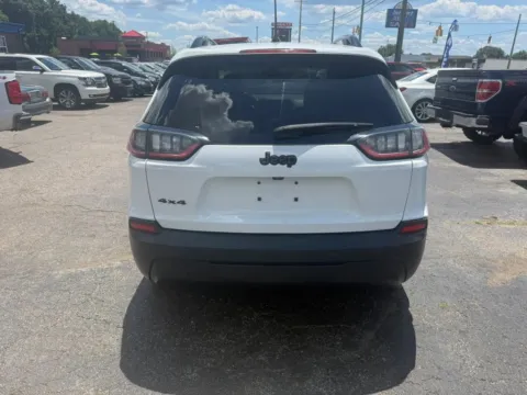 More photos of 2019 Jeep Cherokee Altitude Sport Utility 4D at Instant Auto Sales Chillicothe, OH