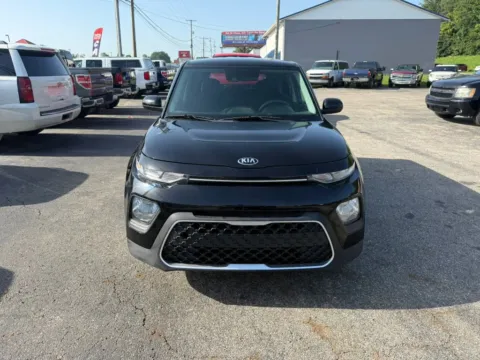 Photos of 2021 Kia Soul S Wagon 4D for sale in Chillicothe, OH at Instant Auto Sales Chillicothe