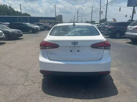 More photos of 2017 Kia Forte EX Sedan 4D at Instant Auto Sales Chillicothe, OH