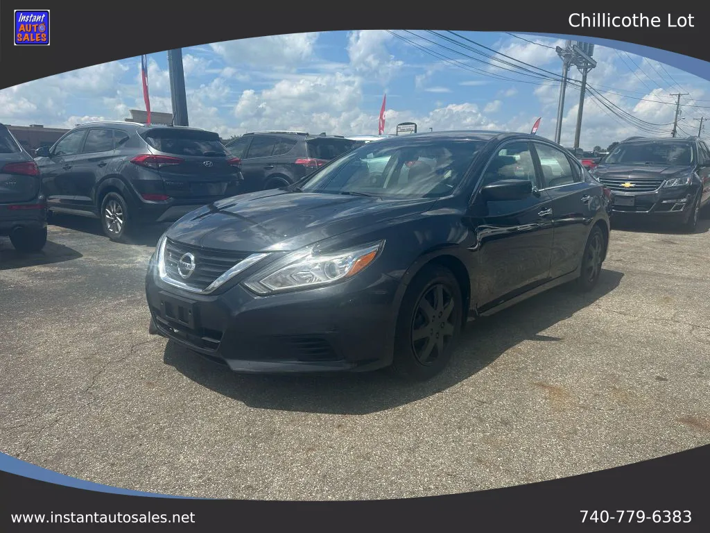 Black 2018 Nissan Altima 2.5 S Sedan 4D for sale in Chillicothe, OH