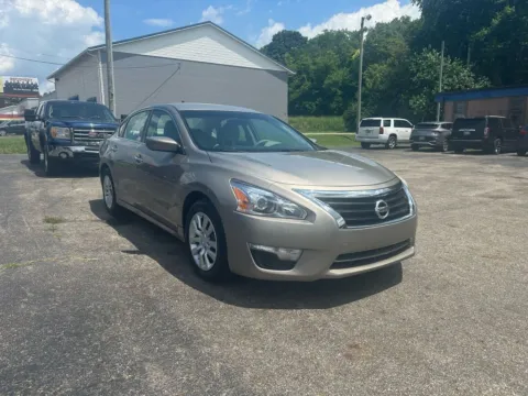 Another view of 2015 Nissan Altima 2.5 S Sedan 4D for sale in Chillicothe, OH at Instant Auto Sales Chillicothe