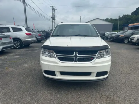 Photos of 2017 Dodge Journey SE Sport Utility 4D for sale in Chillicothe, OH at Instant Auto Sales Chillicothe
