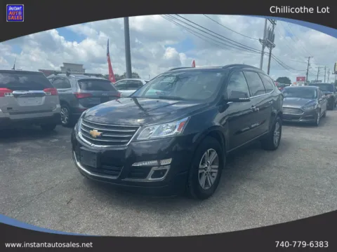 Gray 2017 Chevrolet Traverse LT Sport Utility 4D for sale in Chillicothe, OH