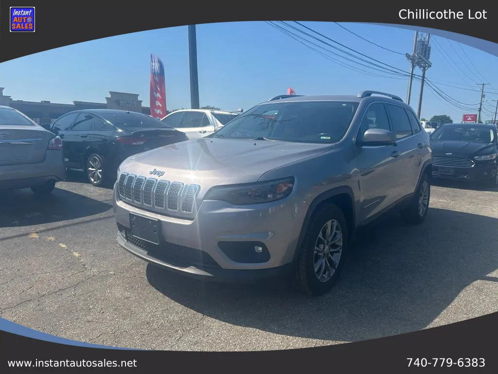Gray 2019 Jeep Cherokee Latitude Plus Sport Utility 4D for sale in Chillicothe, OH