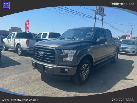 Gray 2016 Ford F-150 SuperCrew Cab XLT Pickup 4D 5 1/2 ft for sale in Chillicothe, OH