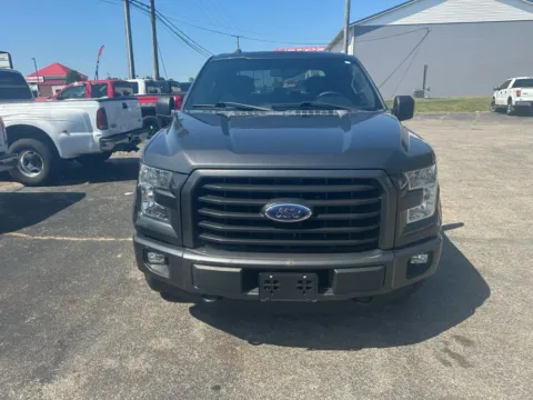 Photos of 2016 Ford F-150 SuperCrew Cab XLT Pickup 4D 5 1/2 ft for sale in Chillicothe, OH at Instant Auto Sales Chillicothe