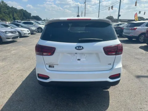 More photos of 2019 Kia Sorento LX Sport Utility 4D at Instant Auto Sales Chillicothe, OH